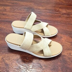 Aerosoles Womens ILONA Wedge Sandals Size 7M Gold and White Preworn